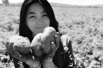 “土豆公主”：把土豆卖出肉价钱 ()