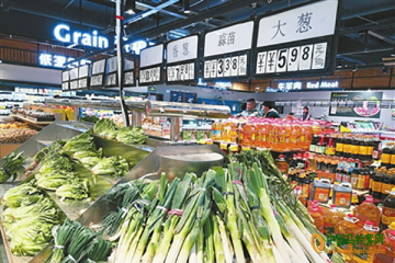 新乡：蔬菜价格上涨 ()